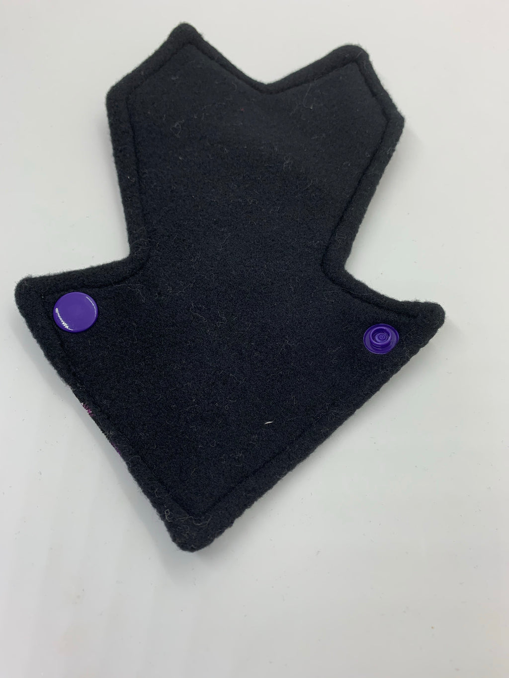 7” thong liner