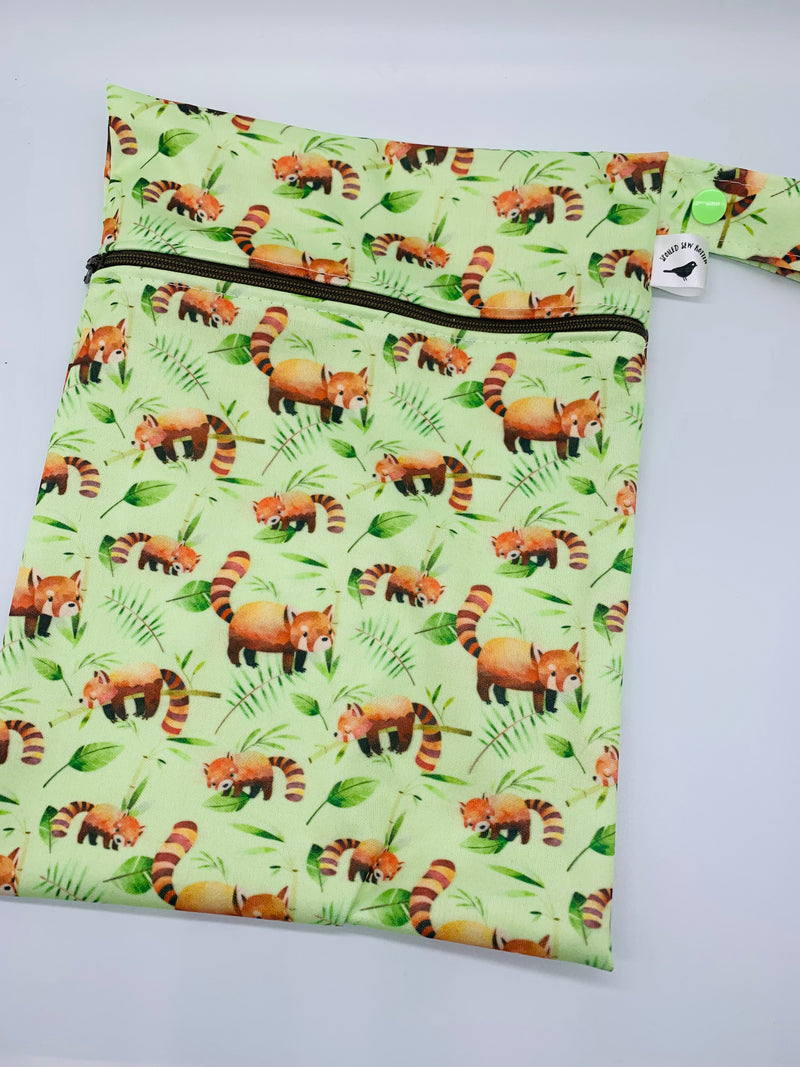 Single pocket laundry bags