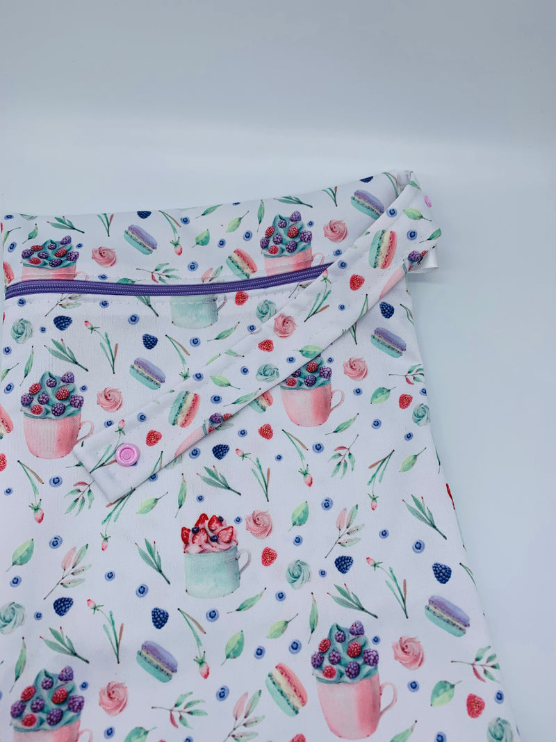 Single pocket laundry bags
