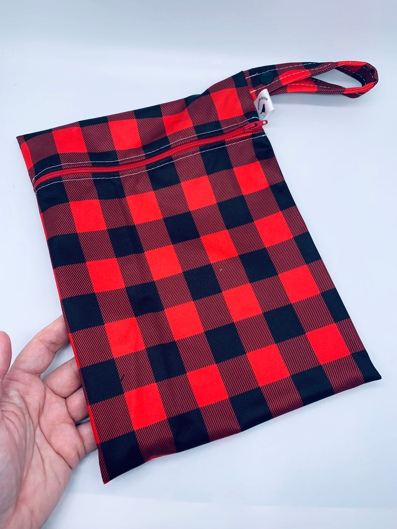 Single pocket laundry bags