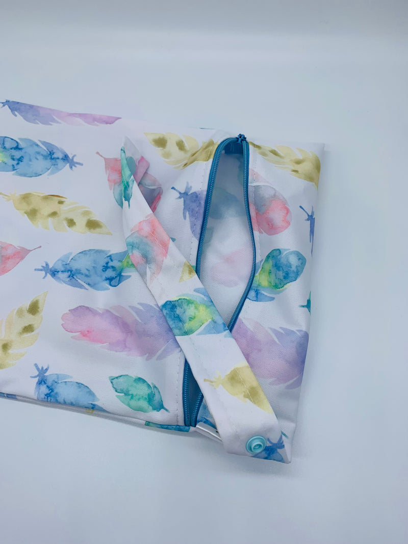 Single pocket laundry bags