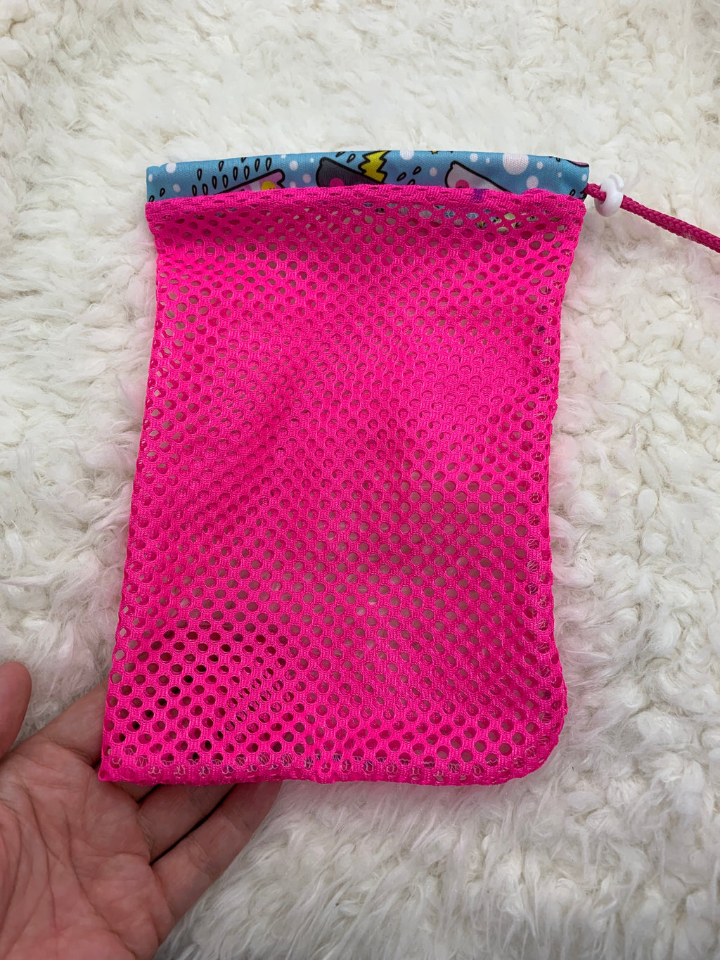 Mesh laundry bag