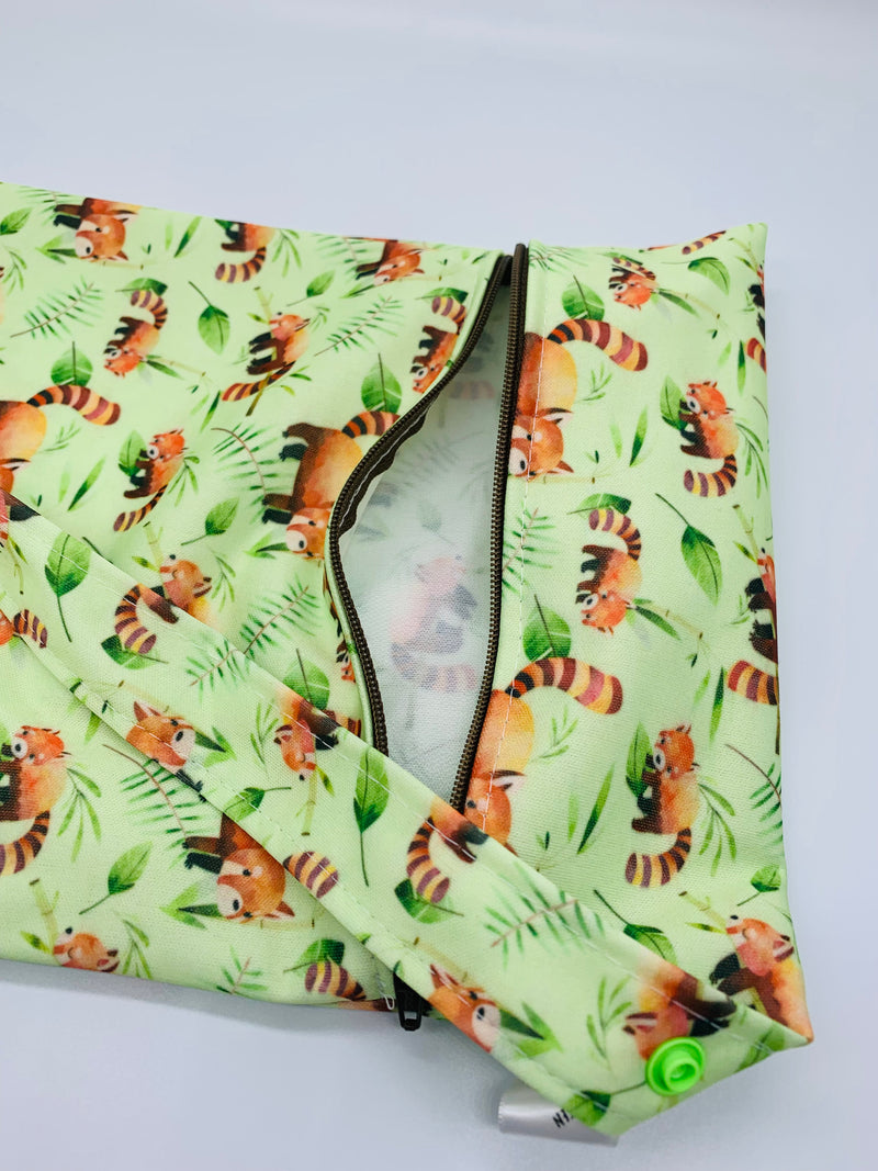Single pocket laundry bags